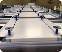 cyberCHAIR 1Uチェア トップケーブルマネージャー